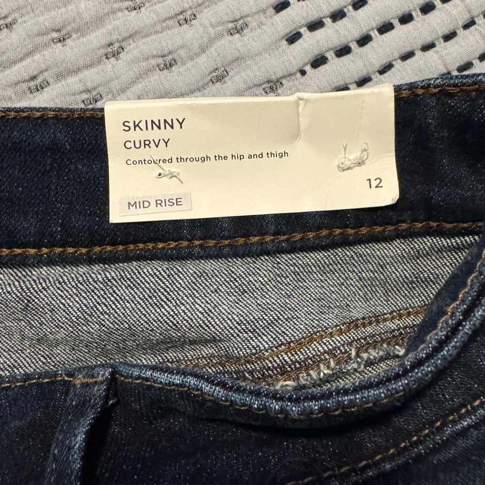 NWT LOFT mid rise skinny curvy jeans size 12 - Picture 4 of 7